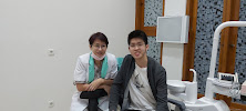 Shiny Smile Aesthetic Dental Clinic [Pasang Behel dan Implan Gigi]