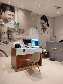 Shiny Smile Aesthetic Dental Clinic [Pasang Behel dan Implan Gigi]