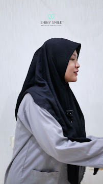Shiny Smile Aesthetic Dental Clinic [Pasang Behel dan Implan Gigi]