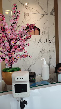 KLINIK GIGI UTAMA DENTHAUS AESTHETIC DENTAL CLINIC