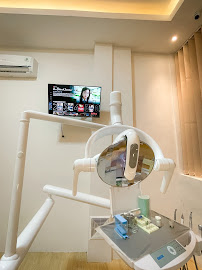 KLINIK GIGI UTAMA DENTHAUS AESTHETIC DENTAL CLINIC