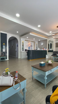 Audy Dental Surabaya Barat | Klinik Dokter Gigi Spesialis