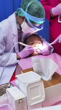 KLINIK GIGI OMDC Surabaya - Dharmahusada