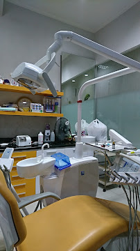 Dokter Gigi Surabaya Vitalis dental solutions d/h integra dental