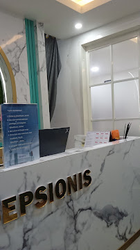 TEETH CARE SURABAYA (DOKTER GIGI)