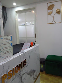 TEETH CARE SURABAYA (DOKTER GIGI)