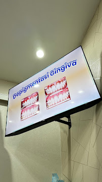 21 Dental Care Regensi 21 Surabaya