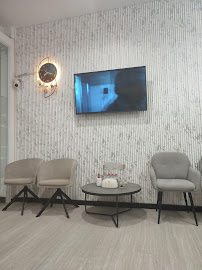 MEGA DENTAL ( Dokter Gigi Surabaya)