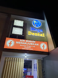 MEGA DENTAL ( Dokter Gigi Surabaya)