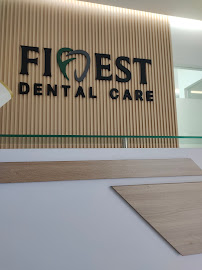 DX Dental Aesthetic Clinic (Dokter Gigi Spesialis Surabaya) - MERR