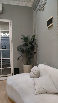 DX Dental Aesthetic (Dokter Gigi Spesialis Surabaya)