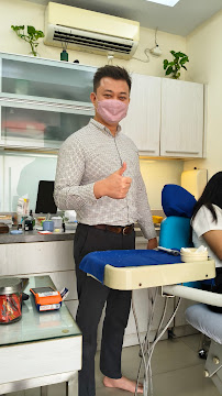 Dokter Gigi Spesialis Ortodonti - Orthodontist Surabaya Kerry Anogia