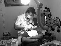 Dokter Gigi Spesialis Ortodonti - Orthodontist Surabaya Kerry Anogia