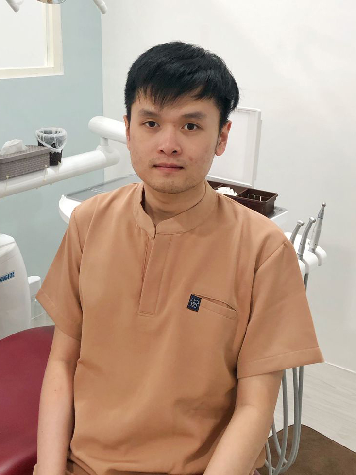 Dentist (Drg.) Ronaldo Triputra - General dentistry
