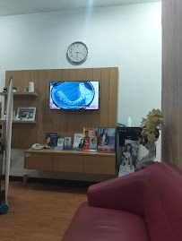 Dentin - Dental Innovation (drg Samuel Wijaya Kusuma Prayitno, Sp.KG & drg Elsa Indra Lukmantono, Sp. Ort, MM)