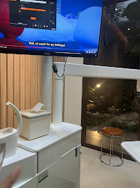 Ezmo Dental Aesthetic Clinic - WEST