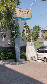 Ezmo Dental Aesthetic Clinic - WEST