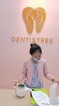 Klinik Dokter Gigi Surabaya ( Dentistree Ngagel)