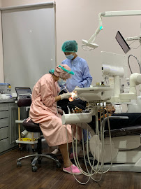 Klinik Dokter Gigi Surabaya ( Dentistree Ngagel)