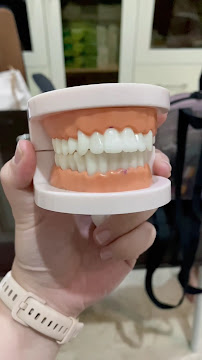 Klinik Dokter Gigi Surabaya ( Dentistree Ngagel)