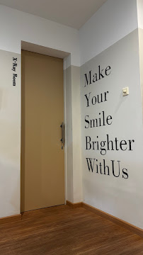 A.M Dental Care Surabaya (drg Arif Abdul Gani, Sp.KG)