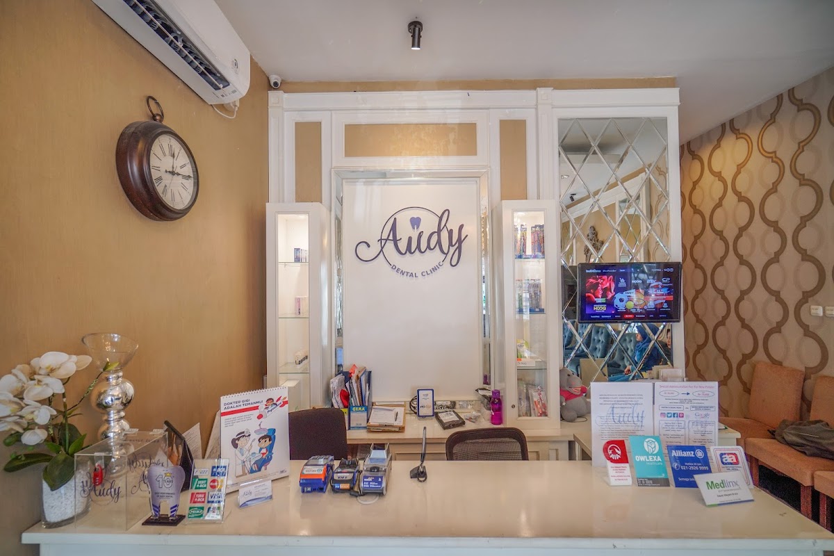 Audy Dental Bandung Setrasari - dental clinic in Bandung, Indonesia