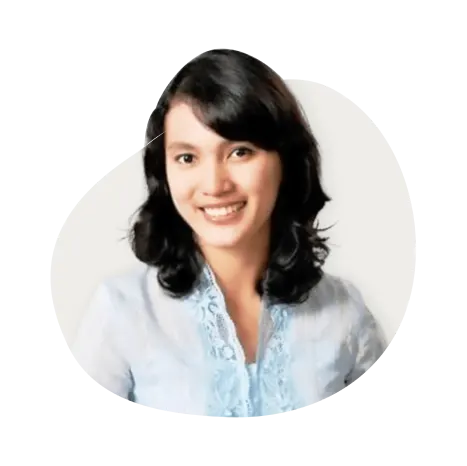 Dr. Eva Risna