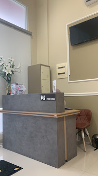 Praktik Dokter Gigi (Drg Dinni & Drg Rangga) / DR Dental Care
