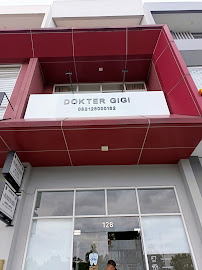 Praktik Dokter Gigi (Drg Dinni & Drg Rangga) / DR Dental Care