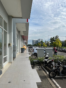 Praktik Dokter Gigi (Drg Dinni & Drg Rangga) / DR Dental Care