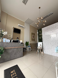 Praktik Dokter Gigi (Drg Dinni & Drg Rangga) / DR Dental Care
