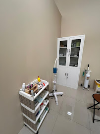 Praktik Dokter Gigi (Drg Dinni & Drg Rangga) / DR Dental Care