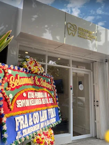 Senyum Keluarga Dental Care