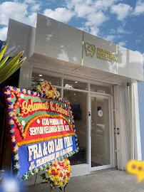 Senyum Keluarga Dental Care