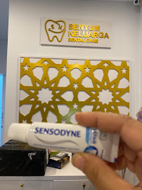 Senyum Keluarga Dental Care
