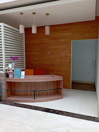 Molars Dental Aesthetics Sukajadi - KLINIK GIGI BANDUNG