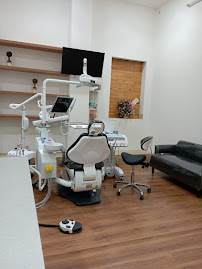 Molars Dental Aesthetics Sukajadi - KLINIK GIGI BANDUNG