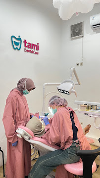 Tami Dental Care Sarijadi