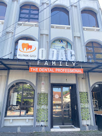 ODAC Family Signature – Dental Clinic Bandung: Scaling, Behel, Implan & Bleaching