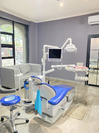 ODAC Family Signature – Dental Clinic Bandung: Scaling, Behel, Implan & Bleaching