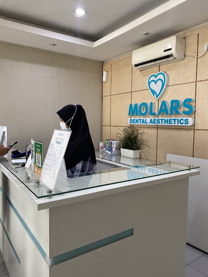 Molars Dental Aesthetics TKI - dental clinic in Bandung, Indonesia