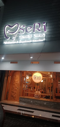 SeRi dental clinic, drg. Susiana , Sp.Ort (Orthodontist) and drg. Franky Oscar, Sp.BM (Bedah Mulut)