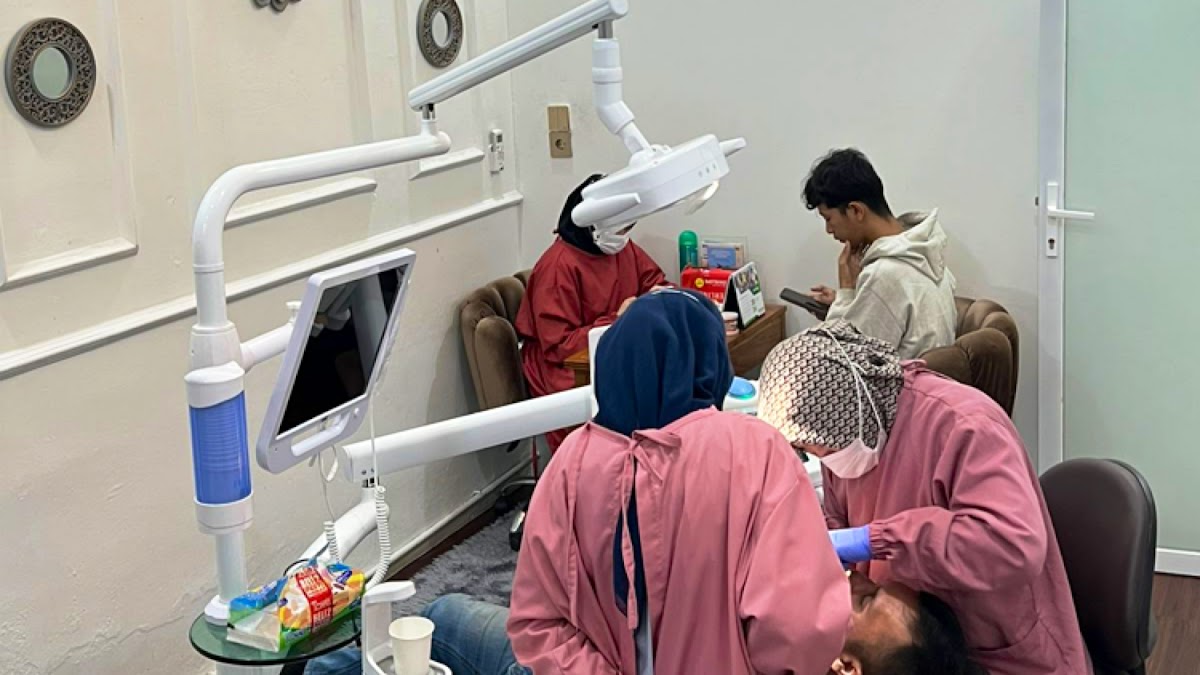 Ringroad Dental Center - dental clinic in Medan, Indonesia