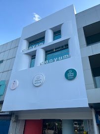 Dokter Gigi Medan Juanda - Senyum dan Senyum