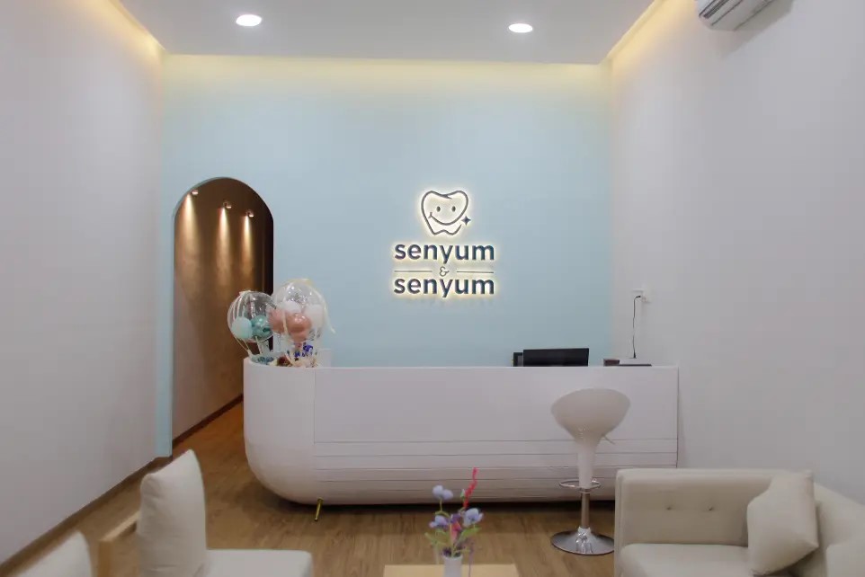 Senyum dan Senyum - Medan Krakatau - dental clinic in Medan, Indonesia