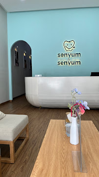 Dokter Gigi Medan Krakatau - Senyum dan Senyum