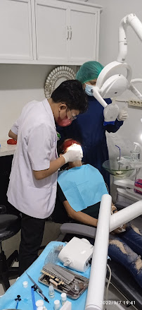 Dokter Gigi,SOLADENT Medan /Praktek drg.Mulia Dani