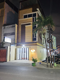 Jade Dental Expert (drg Darius P Ongko,Sp. Perio & drg Christinawaty Sutan Sp.Ort) Praktek Dokter Gigi Spesialis Medan