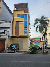 Jade Dental Expert (drg Darius P Ongko,Sp. Perio & drg Christinawaty Sutan Sp.Ort) Praktek Dokter Gigi Spesialis Medan