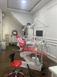 Indah dental klinik (ortodonti Medan & dokter gigi Medan) by drg. Indah Fitriasary, Sp. Ort